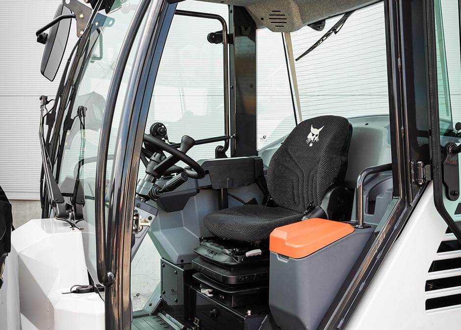 Bobcat zglobni utovarivači s kabinom