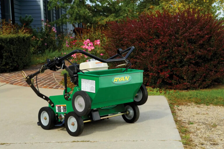 RYAN motorna sijačica sa stražnjom žlicom