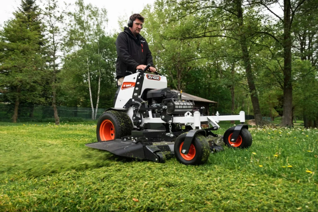 Kosilica Bobcat ZS4000 u radu